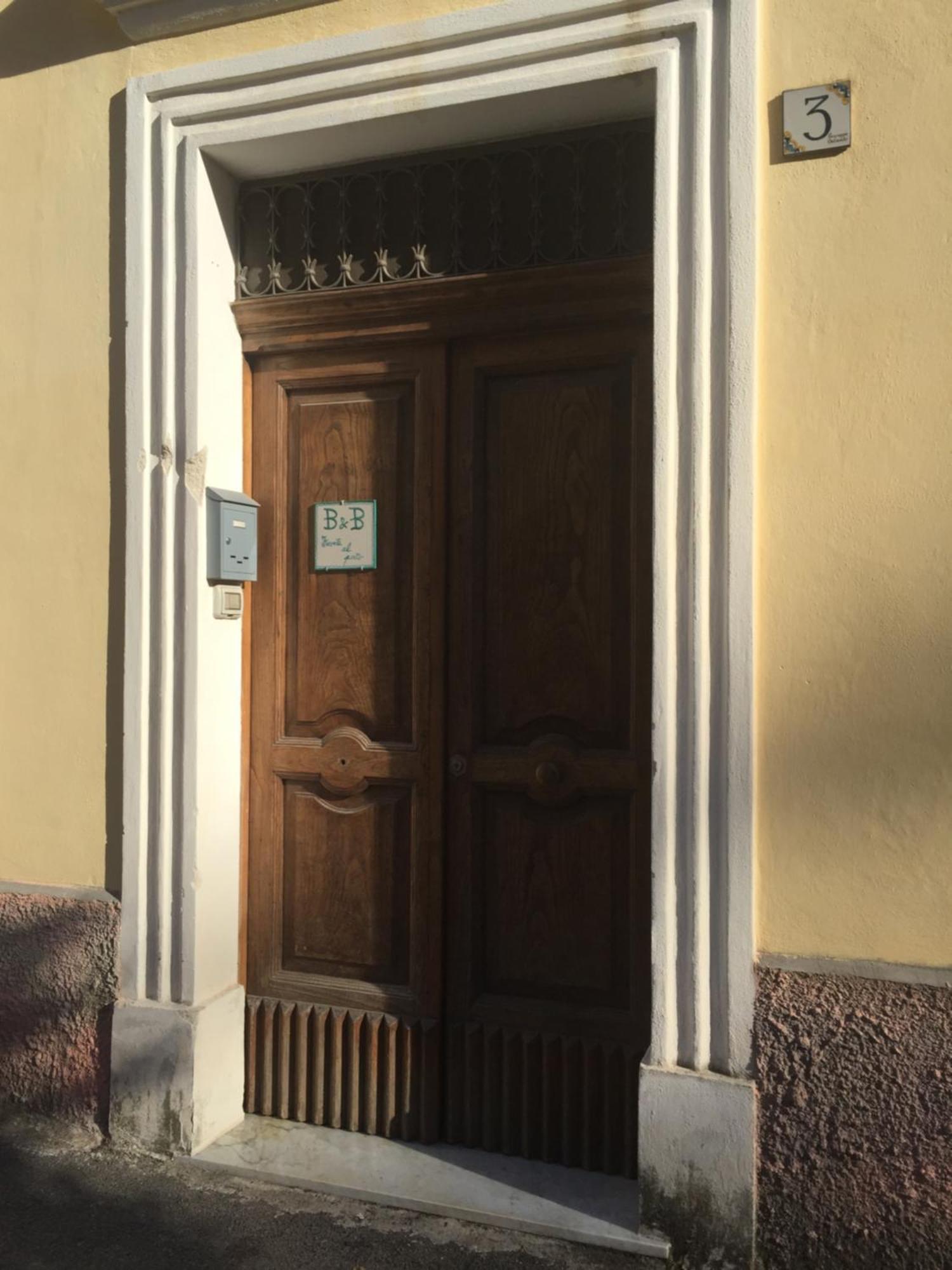 Fronte Al Porto Apartment Salerno Exterior photo