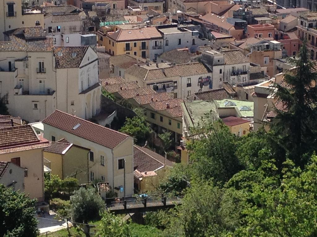 Fronte Al Porto Apartment Salerno Exterior photo
