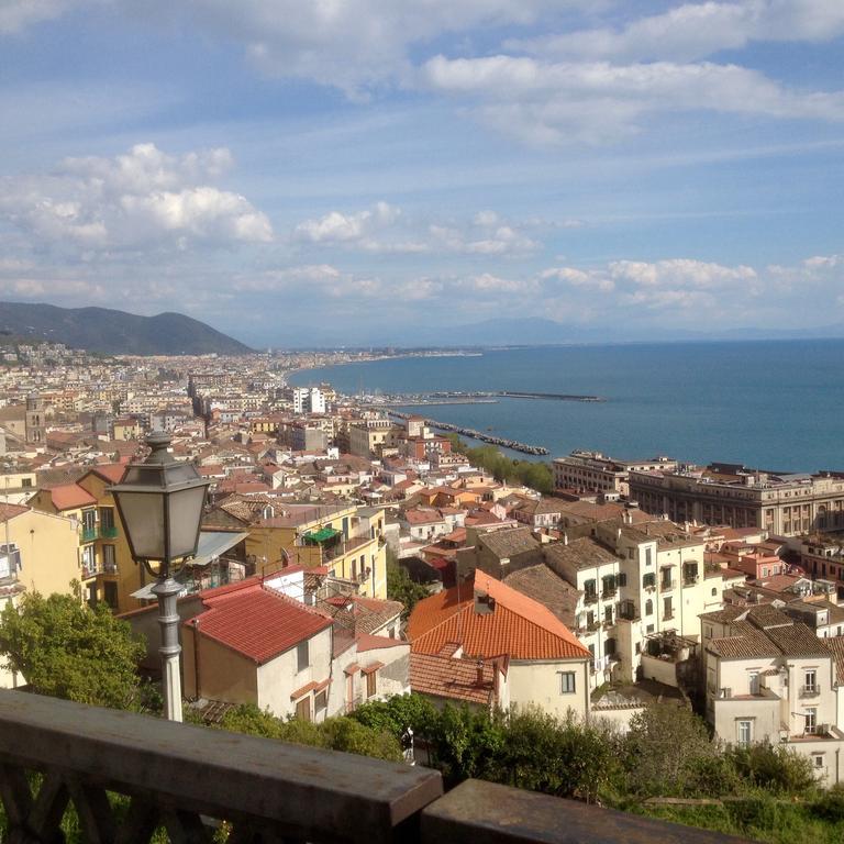 Fronte Al Porto Apartment Salerno Exterior photo