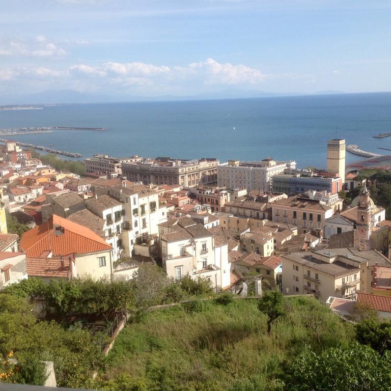 Fronte Al Porto Apartment Salerno Exterior photo