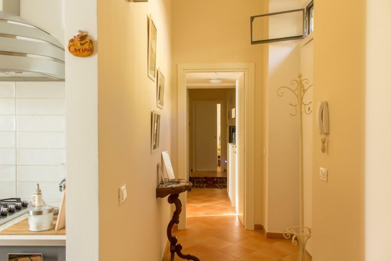 Fronte Al Porto Apartment Salerno Exterior photo
