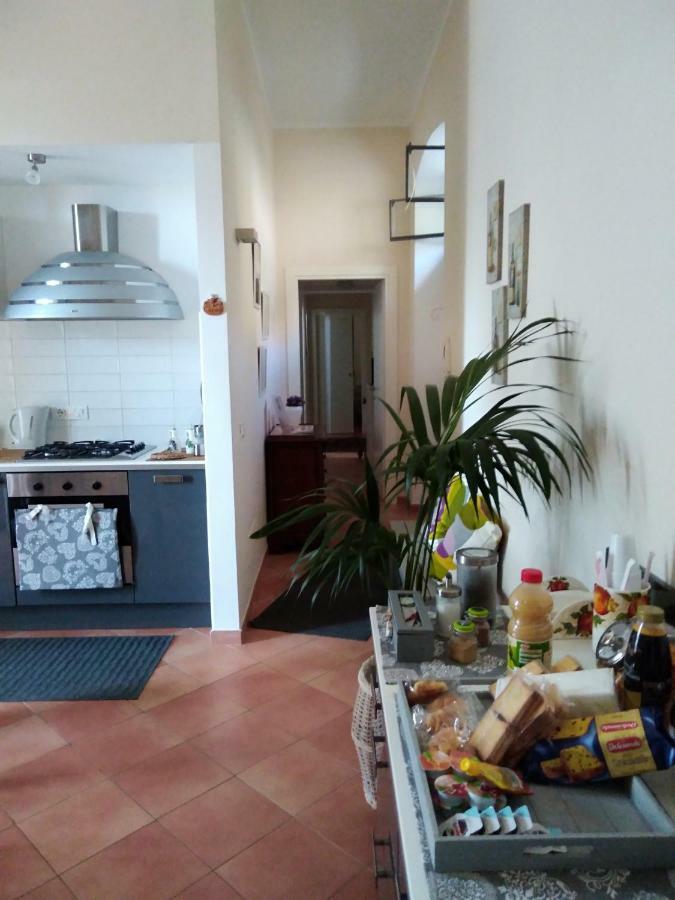 Fronte Al Porto Apartment Salerno Exterior photo