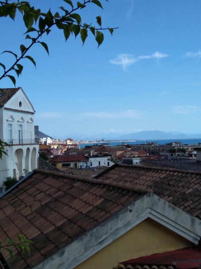 Fronte Al Porto Apartment Salerno Exterior photo