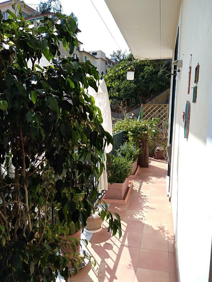 Fronte Al Porto Apartment Salerno Exterior photo